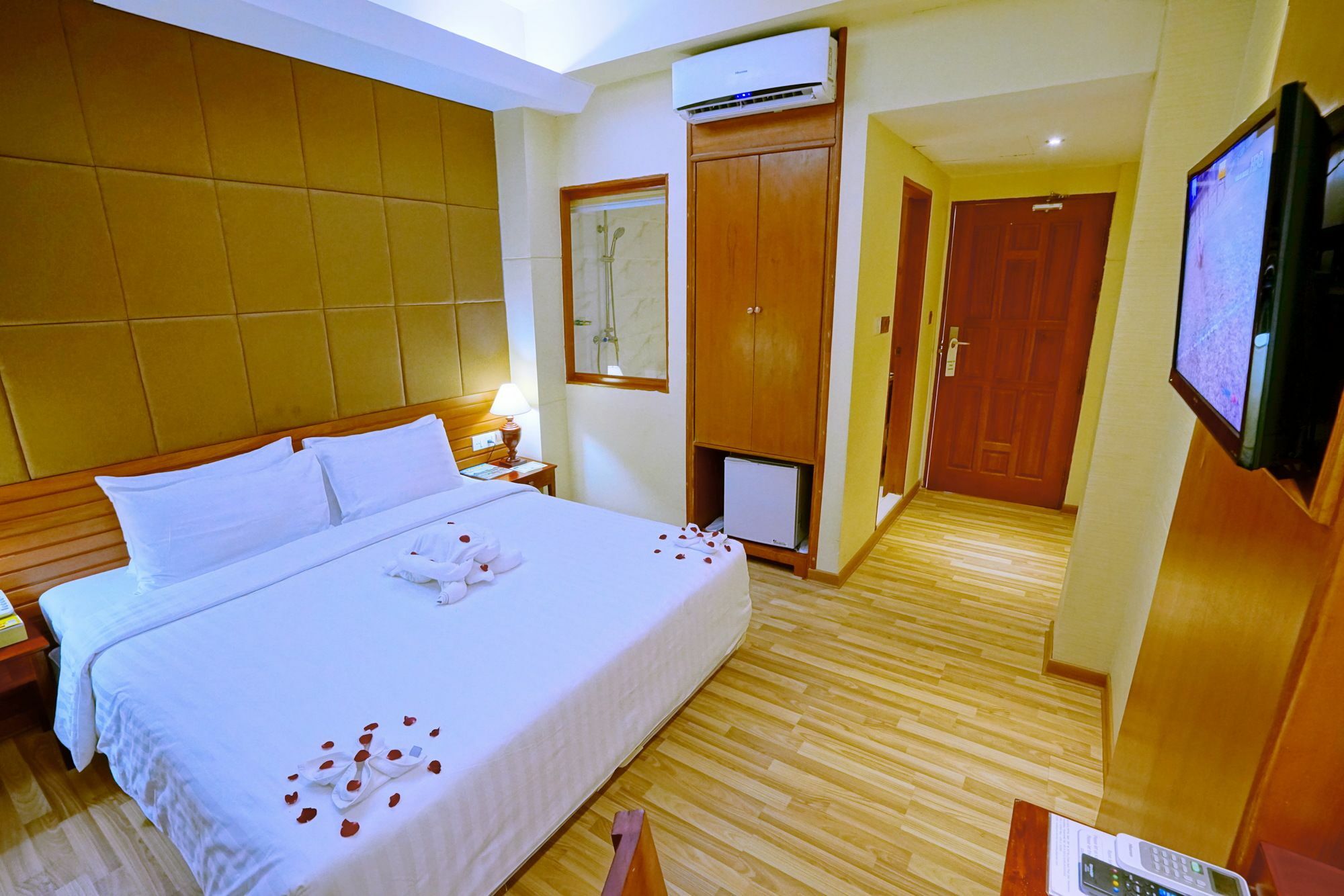 Oway Grand Hotel Mandalay Exterior foto